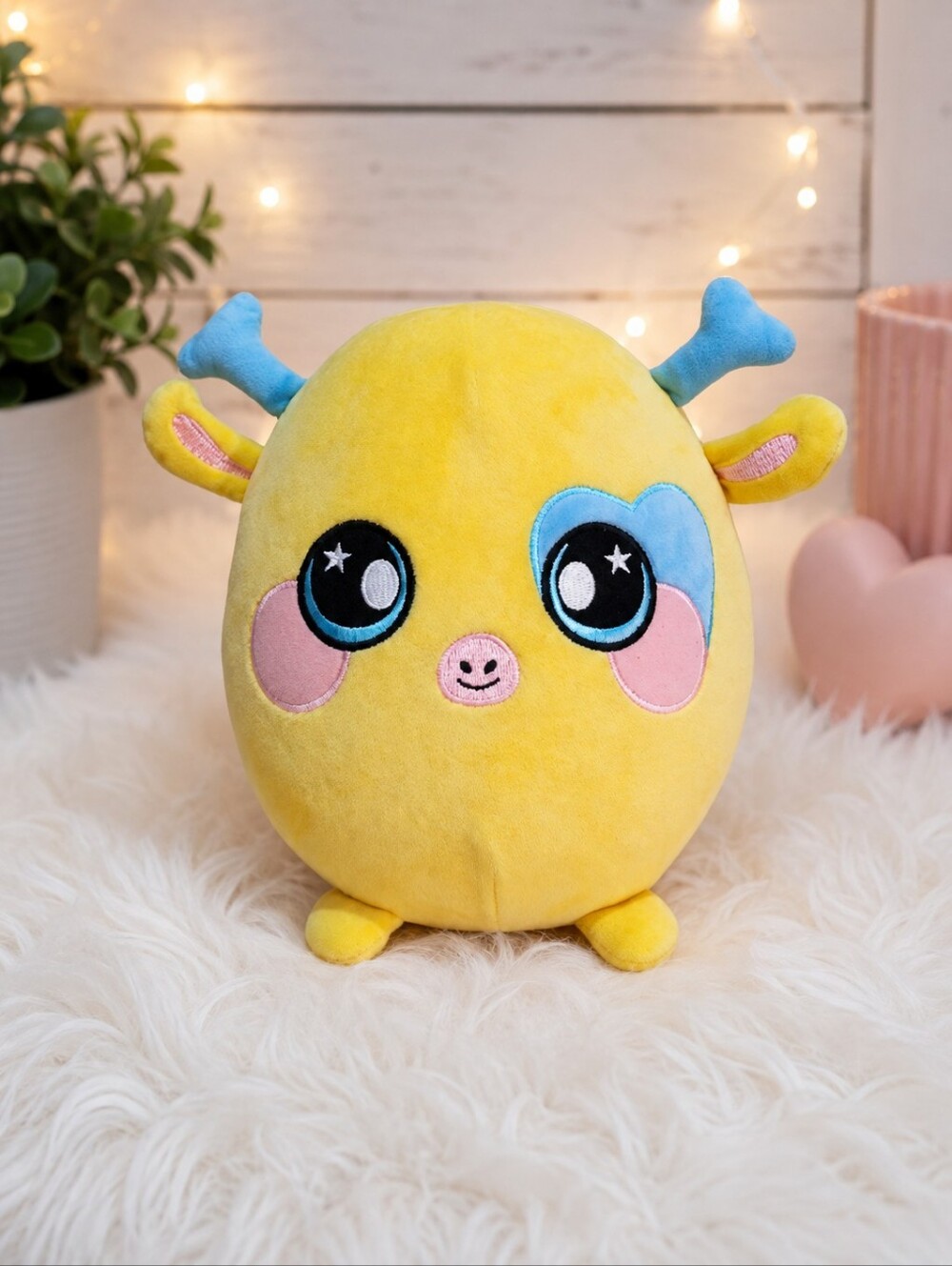 Squeezamals Plush GracieThe Giraffe 9" Safari Collection Yellow